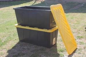 lot 71 image: TOTAL OF 2 HDX  55-GALLON TOUGH TOTES WITH LIDS