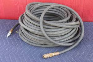 lot 181 image: GOODYEAR 38 250 PSI OIL RESISTANT FLEXIBLE AIR PRESSURE  HOSE