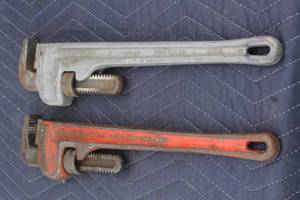 lot 237 image: TOTAL OF 2 RIDGID 18 HEAVY DUTY PIPE WRENCHES