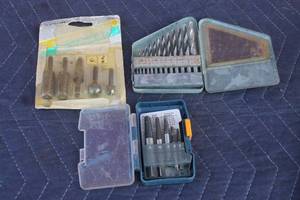 lot 260 image: LOT OF ASSORTED ROTARY  DRILL BITS IN CASE