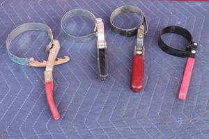lot 264 image: TOTAL OF 4 OIL FILTER WRENCHES