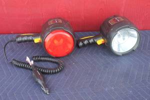 lot 265 image: TOTAL OF 2 - BRINKMAN Q BEAM OUTDOORS SPOTLIGHT FLOOD RECHARGEABLE FLASHLIGHTS  SEE PICS