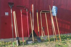 lot 370 image: TOTAL OF 15 YARD TOOLSPOLE EXTENDERS  SEE PICS