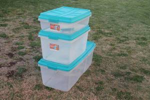 lot 372 image: TOTAL OF 3 HEFTY LIDDED TOTES ,40QT, 72QT, 113QT  SEE PICS