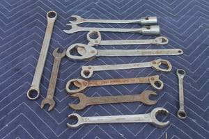lot 310 image: TOTAL OF 11 ASSORTED BRAND COMBINATION WRENCHES  SEE PICS