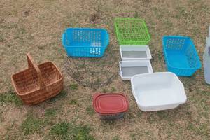 lot 329 image: LOT OF ASSORTED STORAGE BASKETS WICKER BASKET   SEE PICS