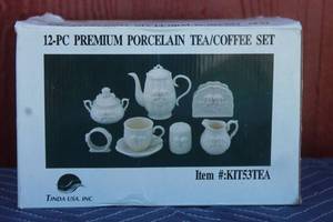 lot 389 image: TINDA 12 PC PREMIUM PORCELAIN TEA COFFEE SET KIT53TEA IN ORIGINAL BOX