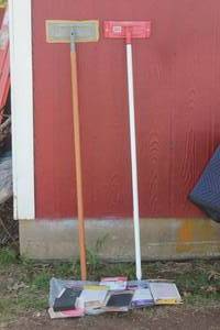 lot 393 image: TOTAL OF 2 WAL- BOARD DRYWALL POLE SANDERS WITH LOT OF ASSORTED BRAND  DRYWALL SANDPAPER SHEETS  SEE PICS