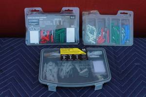 lot 397 image: LOT OF PLUG ANCHOR ASSORTMENTS