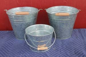 lot 444 image: TOTAL OF 3 PALES WITH WOODEN HANDLES  SEE PICS