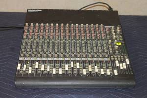 lot 25 image: MACKIE CR1604-VLZ&nbsp 16-CHANNEL MICLINE MIXER WITH HEAVY DUTY ROAD CASE  POWER ON  HAS POWER ADAPTER  SEE PICS&nbsp