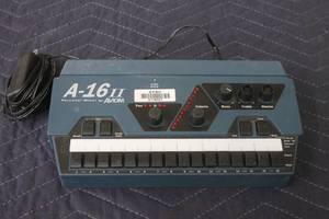 lot 36 image: PERSONAL MIXER BY AVIOM A-16II  POWER ON WITH POWER ADAPTER