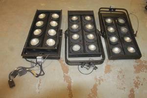 lot 130 image: 3 PROCAN 8 LIGHT MOLE WITH MOUNTING BRACKET&nbsp