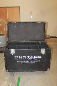 lot 136 image: ONSTAGE ROADIE CASE ON CASTERS CONTENTS NOT INCLUDED 44X22.5X33