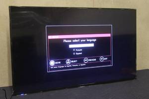lot 62 image: BEST BUY SHARP LC-50LB261U&nbsp