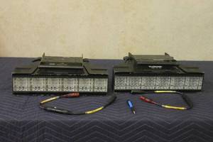 lot 9 image: TOTAL OF 2 ONSTAGE MARTIN STAGEBAR 54S LED STAGE LIGHTS  POWER ON  NEED POWER ADAPTERS  SEE PICS&nbsp