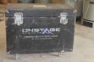 lot 159 image: ON STAGE ROADIE CASE ON CASTERS 44X24X34