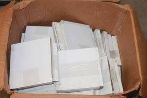 lot 186 image: GENEROUS AMOUNT OF LENS ASSEMBLY DJ LIGHTING&nbsp