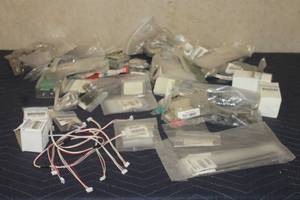lot 200 image: GENEROUA AMOUNT OF YAMAHA PARTS GREAT FOR EBAY RESELL SEE PICS
