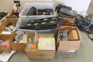 lot 206 image: MISC LOT OF OF PARTS AND SCRAP SEE PICS&nbsp