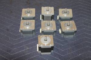 lot 183 image: 7 SERVO KT66JM1-003 MOTORS