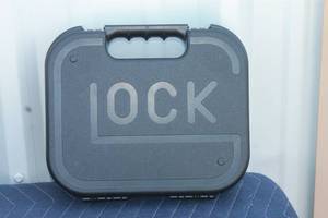 lot 12 image: BLACK HARD PISTOL CASE