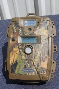 lot 37 image: MOULTRIE TRAIL CAMERA