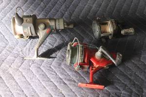 lot 170 image: TOTAL OF 3 ASSORTED BRAND FISHING REELS -ABU GARCIA ,CARDINAL 554,MAGFORCE
