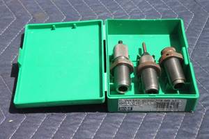 lot 105 image: RCBS FL DIE SET 22-250 ACK WITH STORAGE CASE , 13017