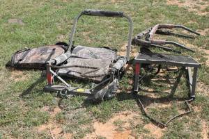 lot 137 image: API OUTDOORS THE GRANDSLAM GS3400 SUPER STAR TREE STAND