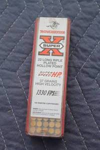 lot 139 image: WINCHESTER SUPER X 22 LONG RIFLE PLATED HOLLOW POINT SUPER HP SPEED 37 GRAINS HIGH VELOCITY 100 RIMFIRE CARTRIDGES