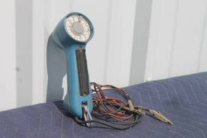 lot 15 image: VINTAGE 1950S - 1960S WESTERN ELECTRIC BELL SYSTEM LINEMANS TEST SET&nbsp