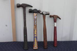lot 45 image: TOTAL OF 4 ASSORTED BRAND SIZE BALL PEIN CLAW HAMMERS  SEE PICS&nbsp