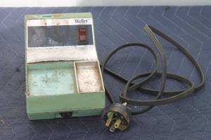 lot 79 image: VINTAGE WELLER WTPCN ELECTRONIC CONTROL SOLDERING STATION , TC201