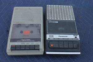 lot 91 image: TOTAL OF 2 PORTABLE CASSETTE TAPE RECORDERS, REALISTIC CTR-71 &amp&nbsp PANASONIC RO-2107D