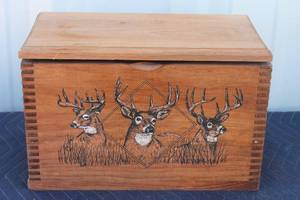 lot 93 image: WOODEN HANDMADE BUCK DESIGN&nbsp AMMO STORAGE , 16L X 10H