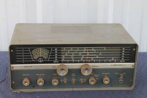 lot 110 image: VINTAGE HELLICRAFTERS S-108 HAM RADIO RECEIVER&nbsp