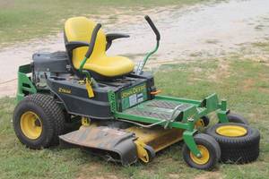 lot 112 image: JOHN DEERE Z345R&nbsp ZTRAK&nbsp ZERO -TURN RIDING LAWN MOWER  SEE ATTATCH&nbsp VIDEO&nbsp