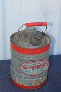 lot 147 image: VINTAGE OLD IRONSIDES No. 124&nbsp 1-GAL&nbsp 10 GAS&nbsp CAN&nbsp