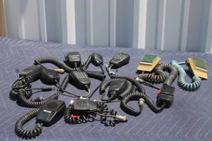 lot 169 image: TOTAL OF 12&nbsp VINTAGE ASSORTED BRAND CB MICROPHONES  SEE PICS&nbsp