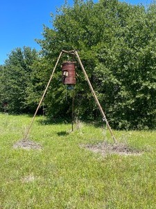 lot 233 image: DEER FEEDER ( ABOUT 12 FT TALL )&nbsp