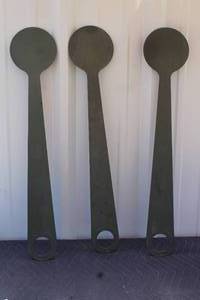 lot 221 image: TOTAL OF 3 VINTAGE MILITARY SPREADERS , 30 LONG &nbsp FOR RADAR CAMO NETTING&nbsp