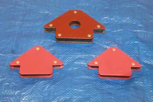 lot 14 image: TOTAL OF 3 MAGNETIC WELDING CLAMPS , 3 &amp 5&nbsp