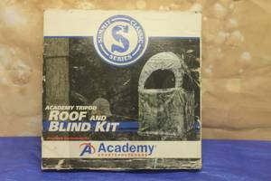 lot 22 image: SUMMIT CLASSIC SERIES ACADEMY TRIPOD ROOF AND BLIND KIT 81531 , IN ORIGINAL BOX&nbsp