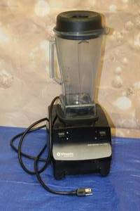 lot 35 image: VITAMIX COMMERCIAL TWO-SPEED DRINK MACHINE VM0100&nbsp