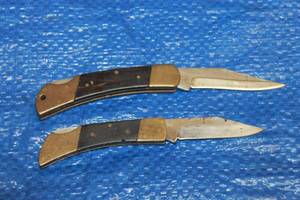 lot 79 image: TOTAL OF 2 VINTAGE STAINLESS STEEL FOLDING POCKET KNIVES, PAKISTA 5 &amp DAILY 6&nbsp