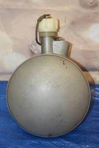 lot 100 image: VINTAGE 1980S BENDIX PIONEER CENTRAL MILITARY CANTEEN&nbsp