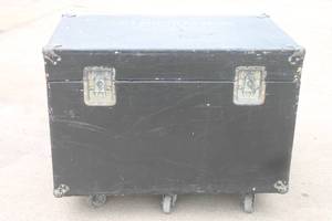 lot 127 image: LARGE HEAVY DUTY ROAD FLIGHT CASE ON CASTERS , 39 W X 24 X 30 H  SEE PICS&nbsp