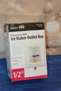 lot 139 image: APOLLO EXPANSION PEX ICE MAKER OUTLET BOX 1003-818-582 IN ORIGINAL BOX&nbsp