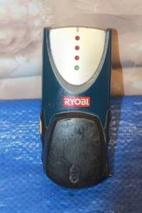 lot 143 image: RYOBI EWT0003 WALL TECH STUD FINDER&nbsp